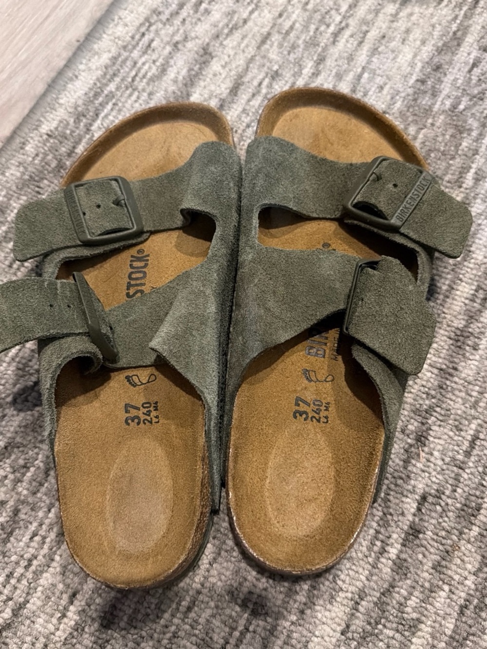 Birkenstock Arizona Suede Sandals in Olive